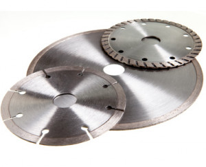 Diamond discs for tile and concrete cutting